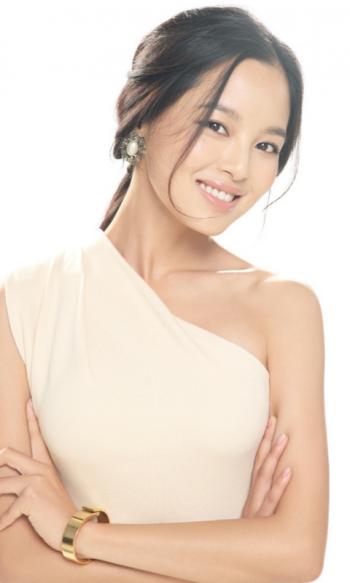 高清黑龙江鹤岗美女辛芷蕾时尚街拍写真图片第5张