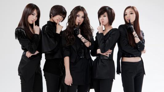 可爱女生创意手机壁纸图片第4张