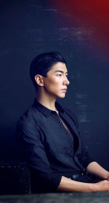 中国苏州男演员奶爸张亮帅气时尚写真图片桌面壁纸第0张