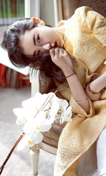 高清湖北武汉美女张辛苑水中静态唯美魅惑写真第1张