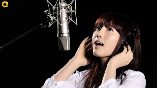 高清韩国全罗北道全州少女时代队长金泰妍高清电脑桌面壁纸第3张