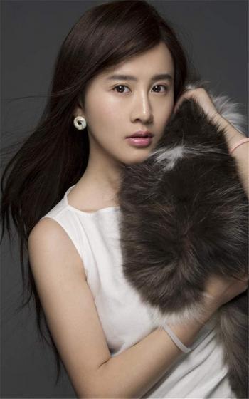 夏梓桐与猫咪拍写真可爱唯美手机壁纸第4张