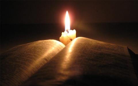 唯美浪漫的梦幻蜡烛非主流治愈系图片桌面壁纸高清第2张
