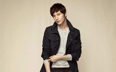 韩国男星李栋旭时尚型男魅力写真高清壁纸下载第6张