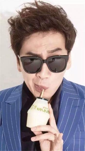 高清韩国京畿道南扬州男明星Runningman李光洙和金钟国丫土豆广告高清图片第2张