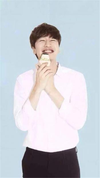 高清韩国京畿道南扬州男明星Runningman李光洙和金钟国丫土豆广告高清图片第3张