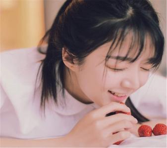 高清00后校花草莓少女清纯马尾学生萌妹子高清手机桌面滚屏壁纸下载第2张