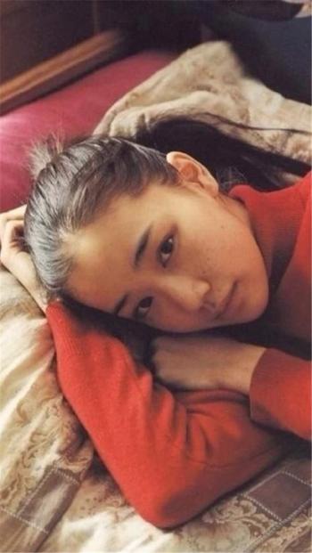 性感美女高兮妍抚媚诱惑迷人写真图片合集(二)第2张
