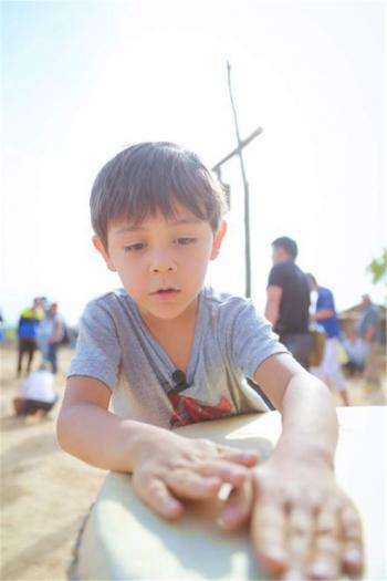 综艺栏目爸爸去哪儿3刘诺一高清剧照手机桌面壁纸下载第5张