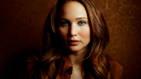 詹妮弗劳伦斯Jennifer Lawrence性感桌面壁纸第2张