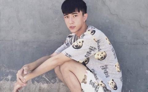 高清新疆乌鲁木齐男明星于朦胧清新少年感写真图片第2张