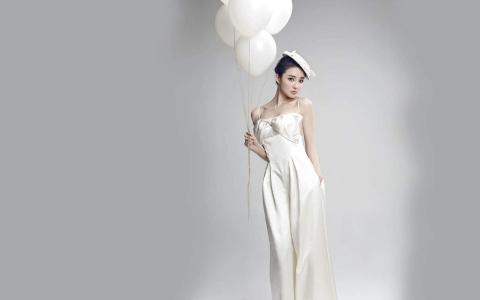中国湖南衡阳女演员刘雨欣大展本色的诱惑第2张