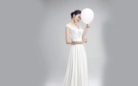 中国湖南衡阳女演员刘雨欣大展本色的诱惑第3张