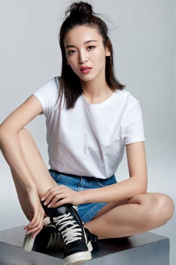 高清中国内地女演员美女尤靖茹性感迷人活动照高清图片第3张