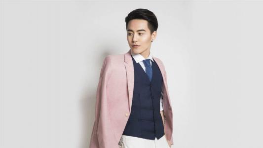 内地山东省德州市武城男明星马天宇时尚帅气写真图片电脑桌面壁纸下载第0张
