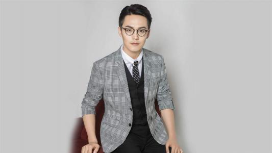 内地山东省德州市武城男明星马天宇时尚帅气写真图片电脑桌面壁纸下载第3张