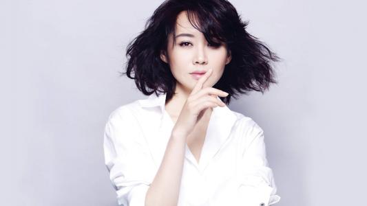 性感美女许晴白衬衫电脑桌面壁纸下载第0张