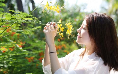 我们相爱吧2李沁魏大勋写真iPad壁纸第2张