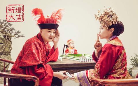 幸福情侣简单浪漫的婚纱照高清壁纸图片第5张