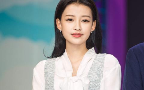 林省通化市集安女明星孙怡清新甜美写真桌面壁纸第3张