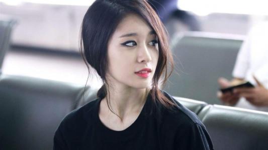 高清韩国首尔美女朴智妍空姐制服OL装气质写真图片(二)第2张