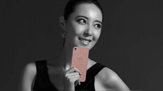 中国内地河北省沧州女演员米露桌面壁纸图片第0张