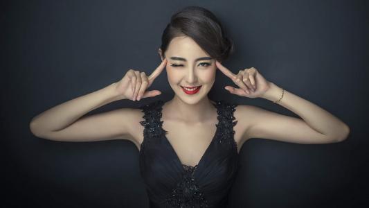 中国内地河北省沧州女演员米露桌面壁纸图片第0张
