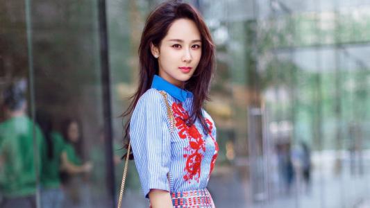 高清中国内地影视北京女演员杨紫温婉雅致写真图片桌面壁纸第3张