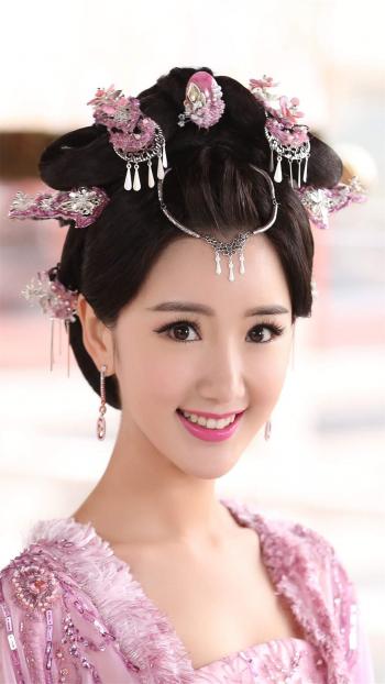 高清中国天津女演员《锦绣未央》毛晓彤古装精美剧照高清手机壁纸下载第0张