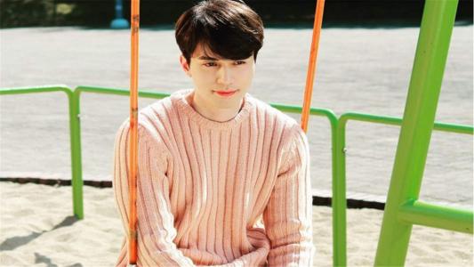韩国男星李栋旭时尚型男魅力写真高清壁纸下载第0张