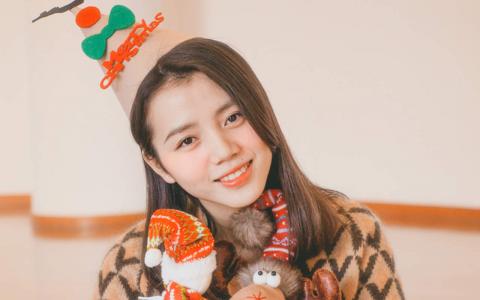 雪地中的纸盒人阿楞可爱图片手机壁纸第1张