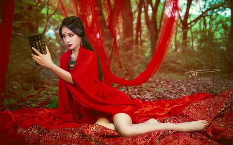 清纯美女长发马尾辫性感桌面壁纸图片第1张