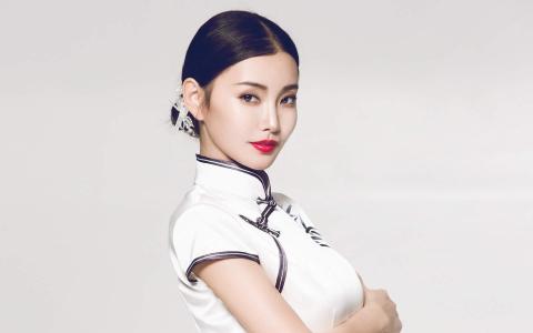 高清山东潍坊美女童菲西装霸气红唇撩人写真图片第1张