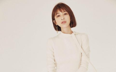 中国大陆广西省桂林模特女演员张俪写真图片第3张