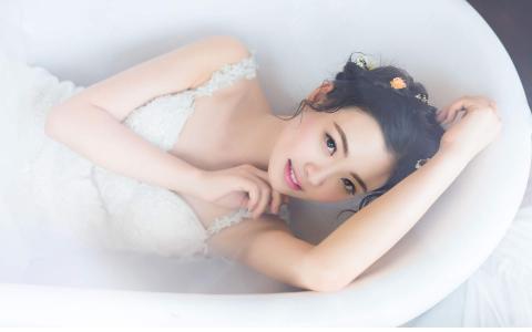 白皙图片 _ 第(2)张