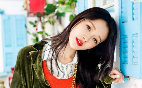 林省通化市集安女明星孙怡清新甜美写真桌面壁纸第2张
