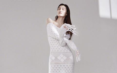 超模何穗图片 _ 第(1)张