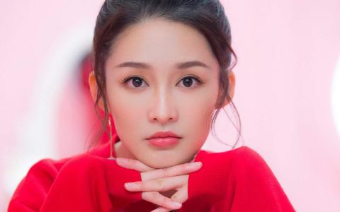 中国内地江苏省苏州市影视女演员电视剧《锦绣南歌》李沁帅气高清手机壁纸第2张