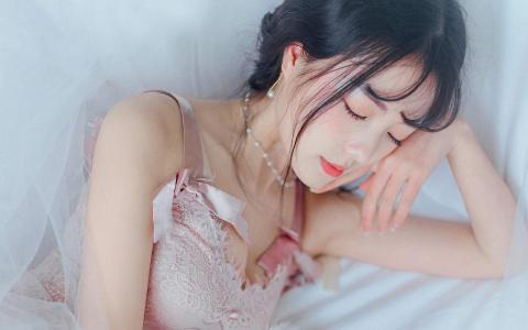 白皙图片 _ 第(4)张