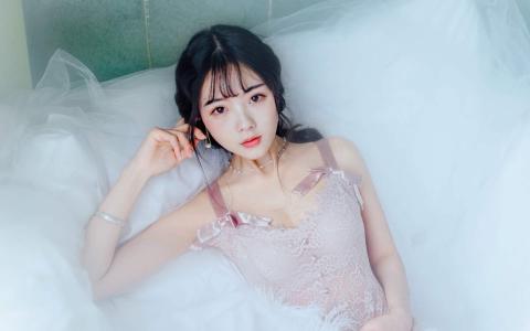 白皙图片 _ 第(6)张
