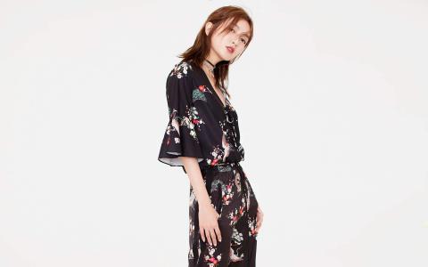 中国内地上海女演员江疏影时尚魅力写真高清桌面壁纸第2张