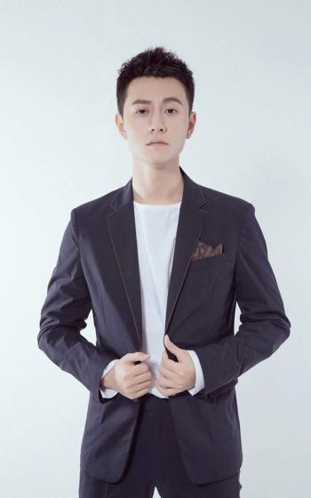 秦俊杰图片 _ 第(2)张