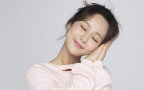 高清中国内地影视北京女演员杨紫温婉雅致写真图片桌面壁纸第3张