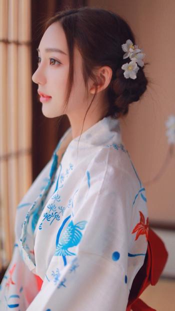 白皙图片 _ 第(1)张