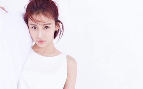中国内地陕西西安影视女演员歌手贾青高冷写真图片性感至极第2张