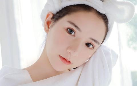 白皙图片 _ 第(2)张