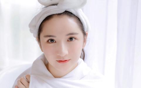 白皙图片 _ 第(4)张