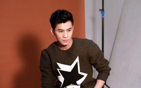 中国内地广西壮族自治区桂林影视男演员乔振宇暖男风秋季写真图片桌面壁纸第3张