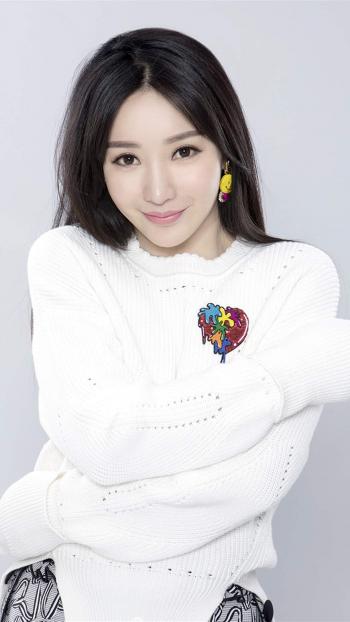 中国内地湖南衡阳女演员柳岩性感优雅写真桌面壁纸第0张