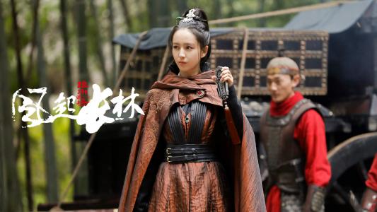 高清中国内地新疆伊犁影视女演员佟丽娅美艳性感高清桌面壁纸第0张